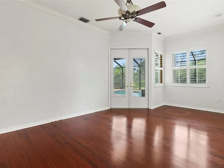 281 Hallcrest Ter — Photo 14