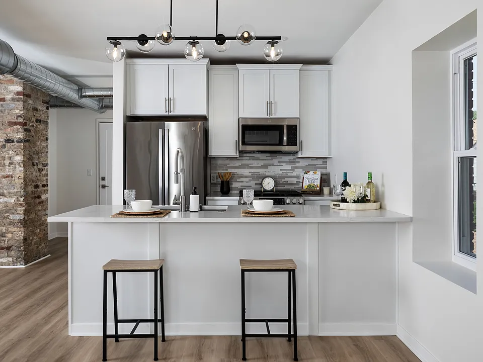 2991 S Clement Avenue2nd Floor
