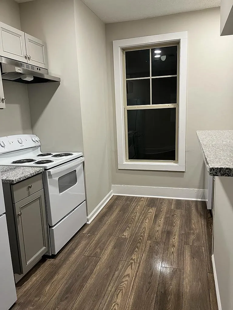 2 bed, 1460 sqft, $1,250 — Photo 4