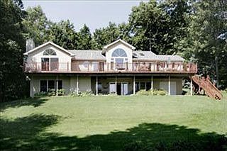 2nd image of 16366 Watersedge Dr