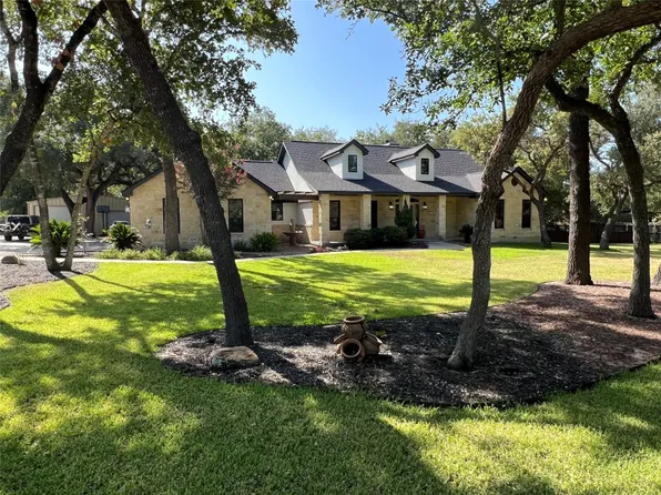 216 Legacy Trail Dr, La Vernia, TX 78121