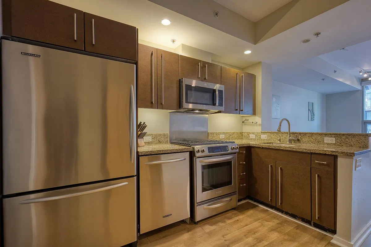 Unit Photo - 321 10th Ave #1003