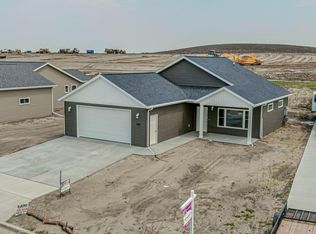 2949 Butler St, Bismarck, ND 58504