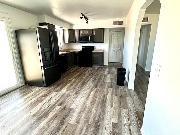 4th image of 4951 S SAN JUAN Avenue