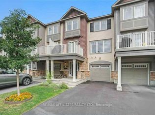 596 Foxlight Cir, Ottawa, ON K2M 0L9