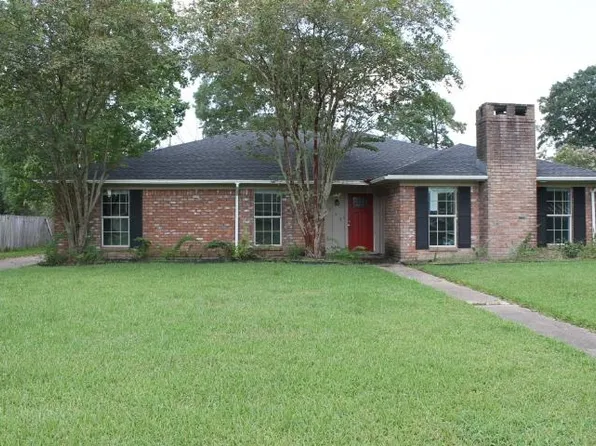 6730 Greenwood Dr, Beaumont, TX 77706