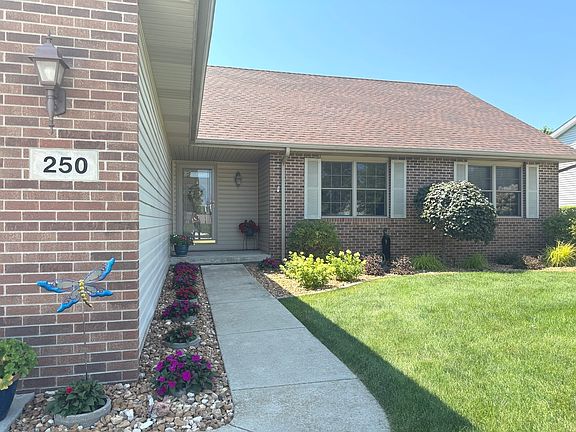 2nd image of 250 Highpoint Cir S