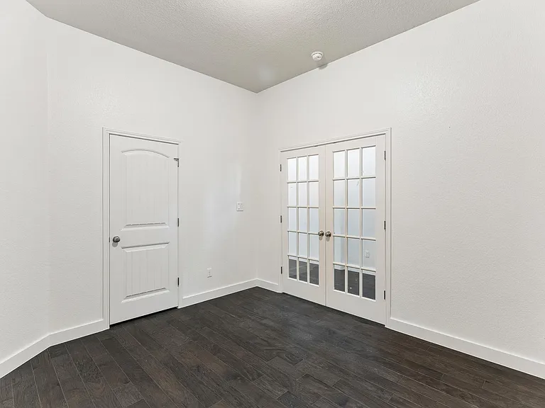 2604 Lou Hollow Pl — Photo 6
