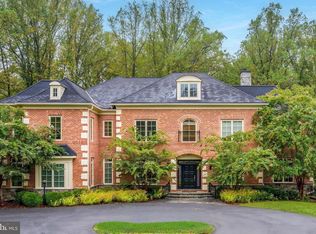 7020 Mountain Gate Dr, Bethesda, MD 20817