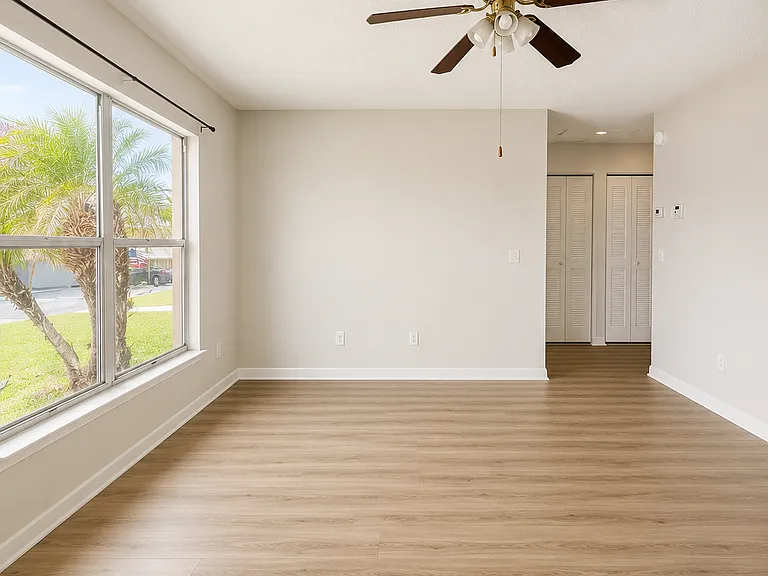 37 Las Brisas Way — Photo 2