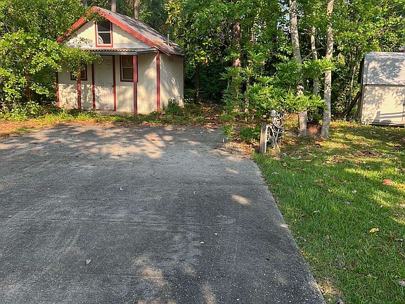 3rd image of 140 Defuniak Loop