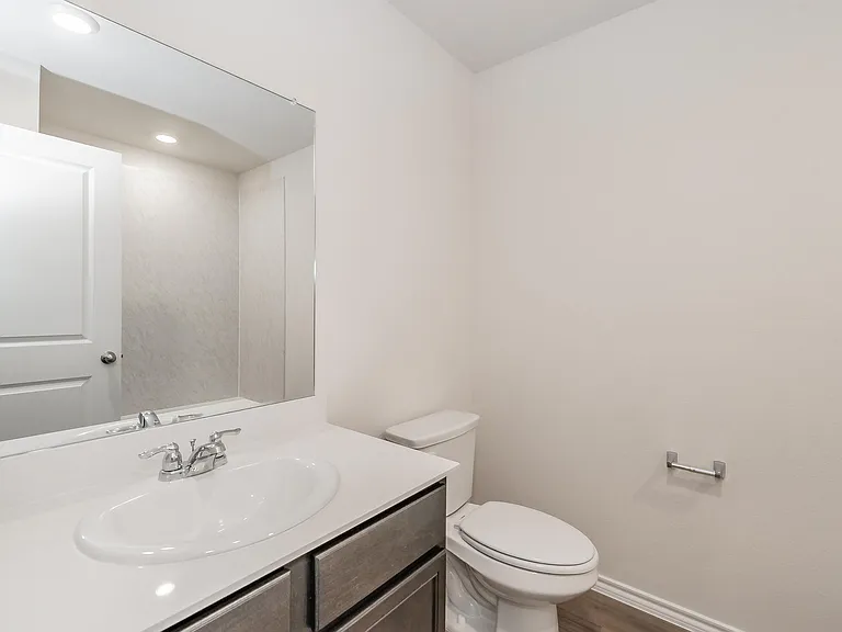 764 Primrose Ln — Photo 16