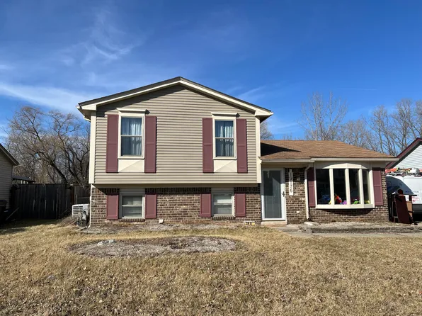 19176 Arlington Dr, Woodhaven, MI 48183