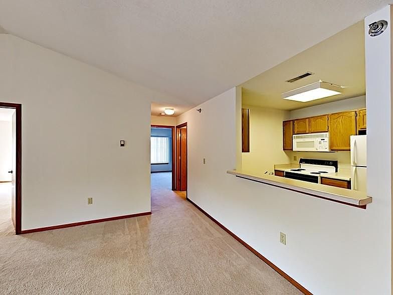 1st image of 17505 River Birch Dr
