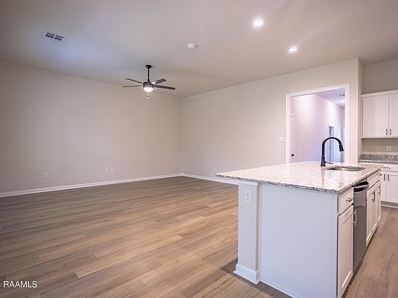 3rd image of 308 Cainwood Ct