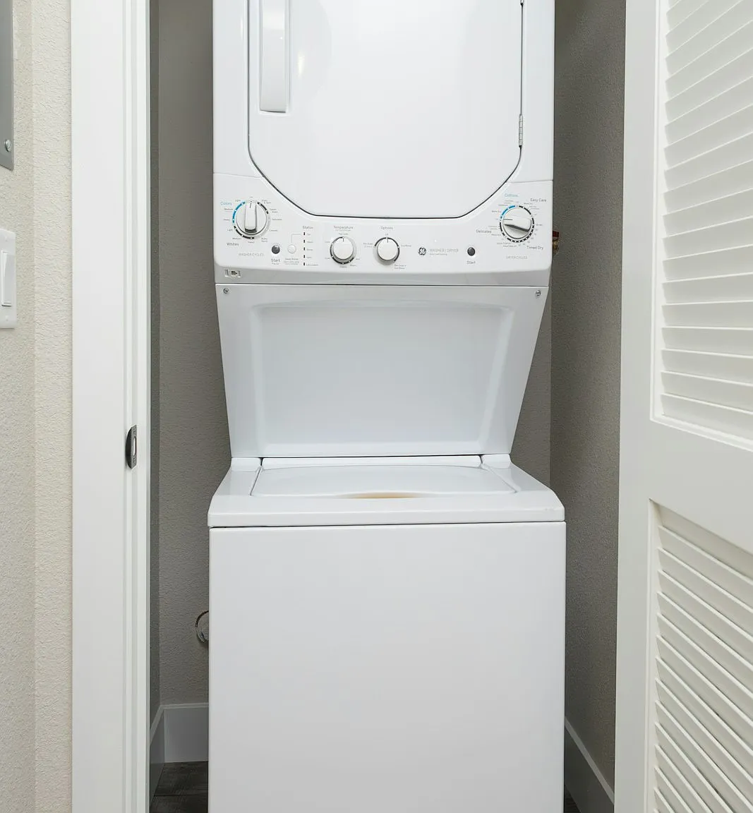 2710 Commons Pl, Unit 1 — Photo 4