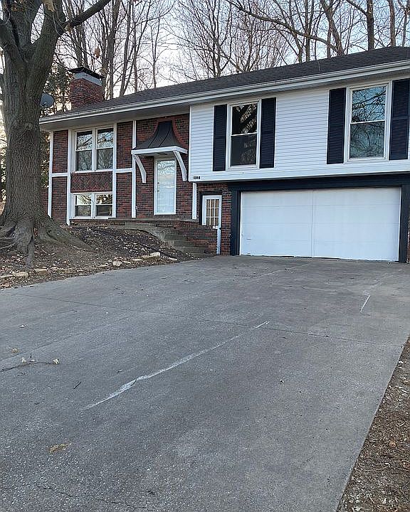 1st image of 1108 N 49th Ter