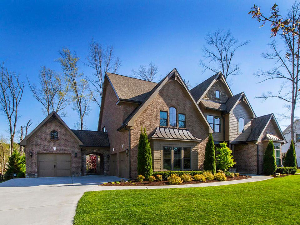 2nd image of 12712 Woodcove Ln