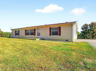 6009 E American Bottoms Rd, Bloomfield, IN 47424
