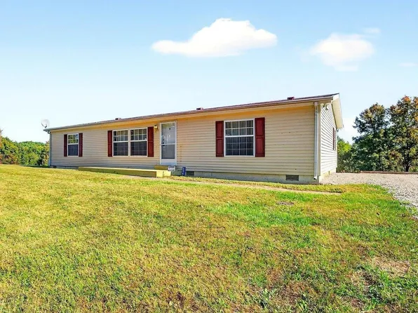 6009 E American Bottoms Rd, Bloomfield, IN 47424