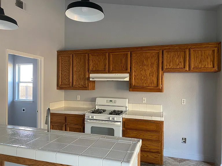 740 Rhine Ct — Photo 11