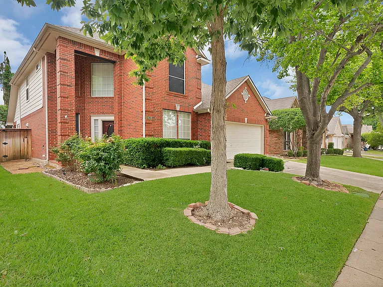 18638 Tall Oak Dr — Photo 3