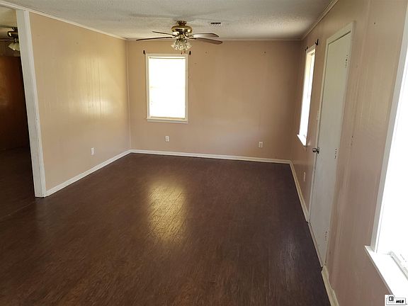 5th image of 101 Railroad Ave