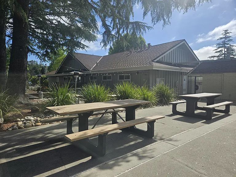 Miramonte Dr — Photo 13