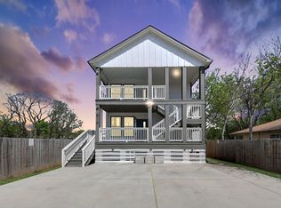 819 E 40th St, Houston, TX 77022