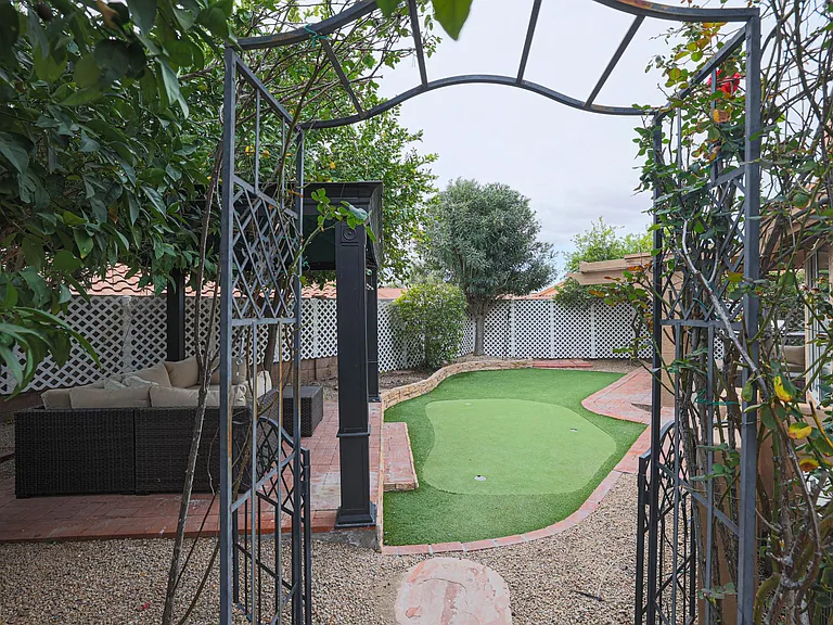 7353 E Adele Ct — Photo 1