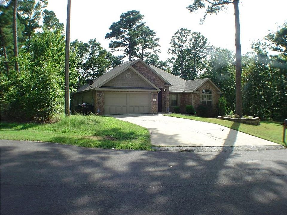1st image of 3 Pulham Dr