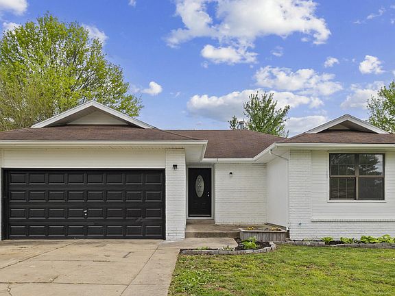 2nd image of 2806 W Swan Street