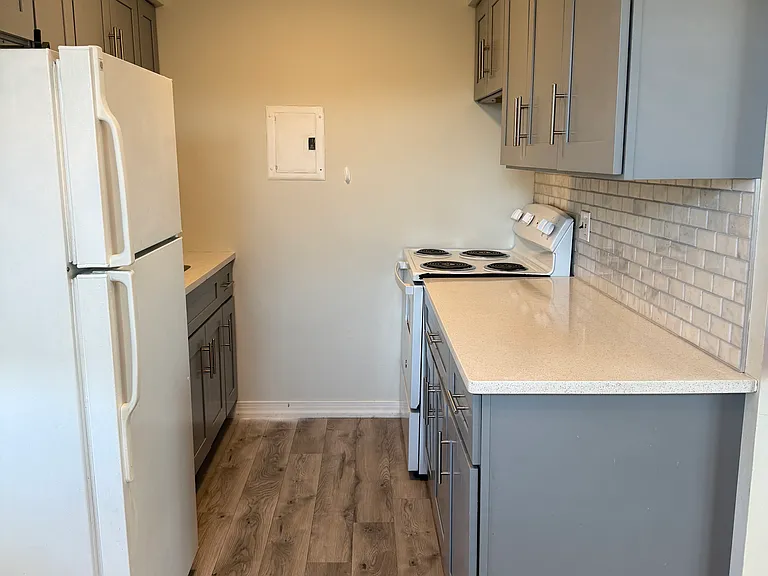 2 Radio Ave #5 — Photo 1