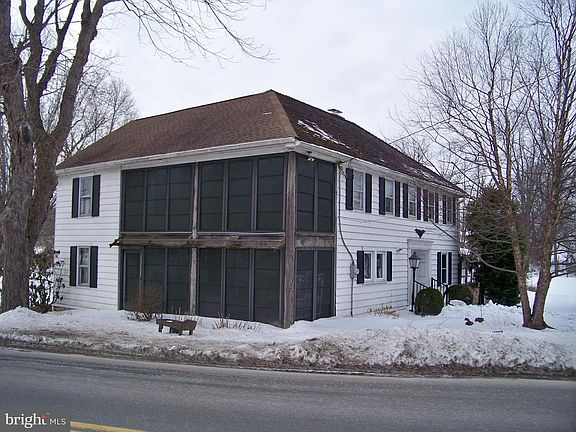 4th image of 1222 Georgetown Rd