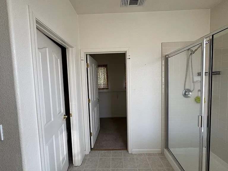 350 Sutley Cir — Photo 8