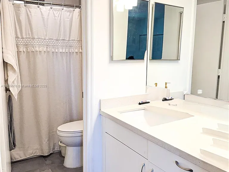 1543 Barcelona Way #5-30 — Photo 10