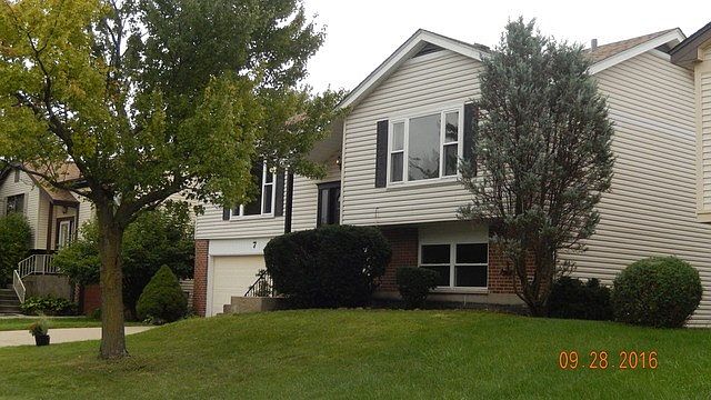 1st image of 7 Arrowwood Ct
