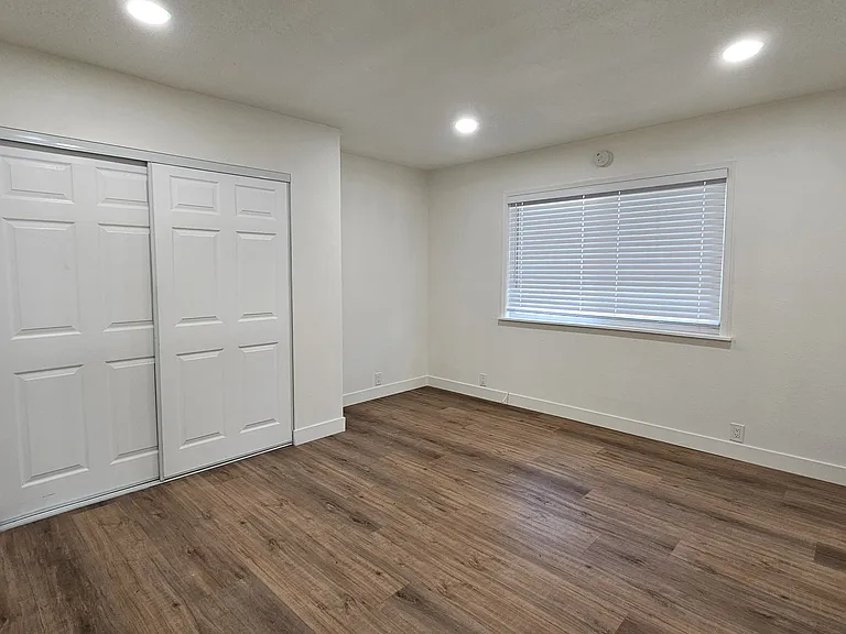 2522 Orange Ave #E — Photo 10