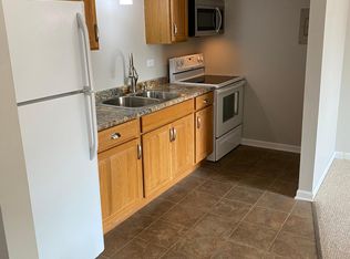 121 S Washington St APT 7, Genoa, IL 60135