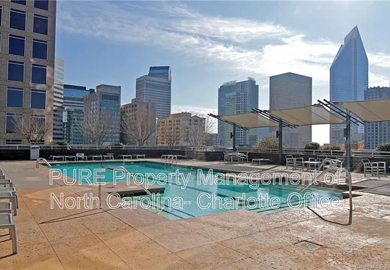 333 W Trade St #2101 — Photo 16
