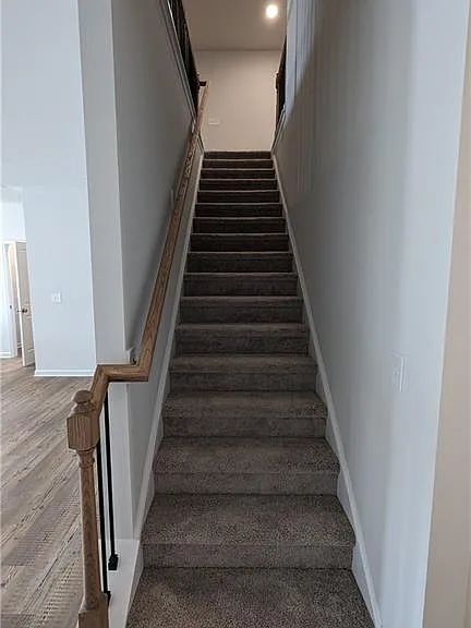 840 Point Place Dr — Photo 16