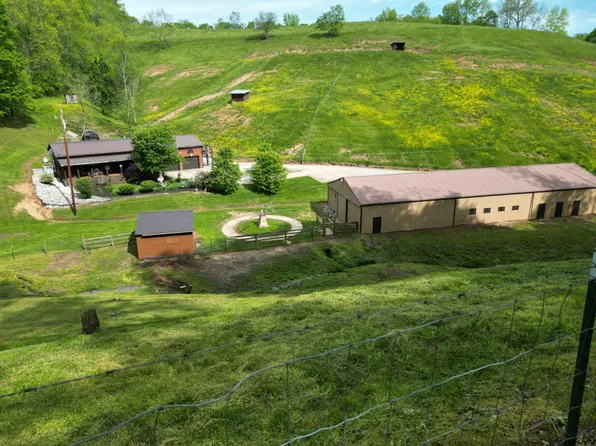 273 Quarry Rd, Walton, WV 25286