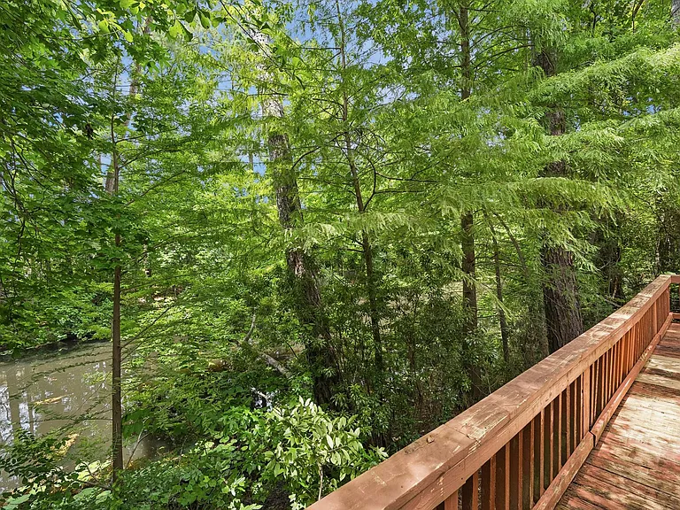 422 Nursery Rd — Photo 16