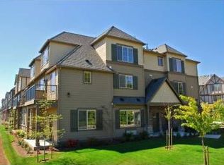 807 NE Wheelock Pl, Hillsboro, OR 97006