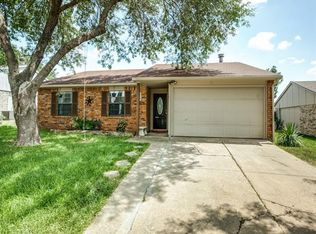 318 Bluffview Dr, Mesquite, TX 75150