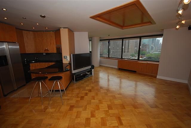 1st image of 415 E 37th St APT 16J
