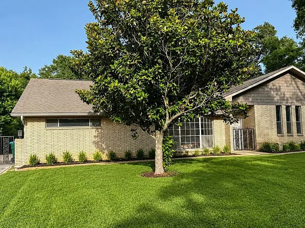 273 Pinewood Cir, Gulfport, MS 39507
