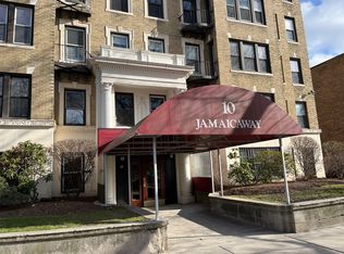 10 Jamaicaway APT 28, Boston, MA 02130