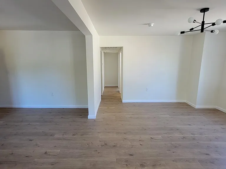 407 Bowers St — Photo 11