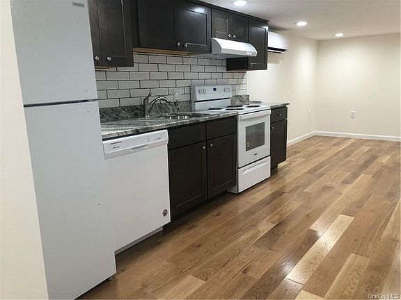 5th image of 38 Center St
